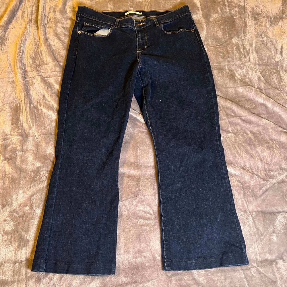 Levis Classic Bootcut Jeans Womens 14 Dark Wash Indigo Denim Mid Rise Pants